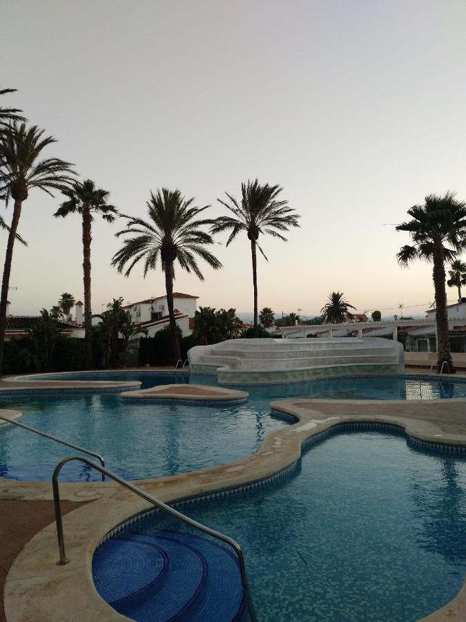 Apartamento Parchis Con Piscina Дения Экстерьер фото